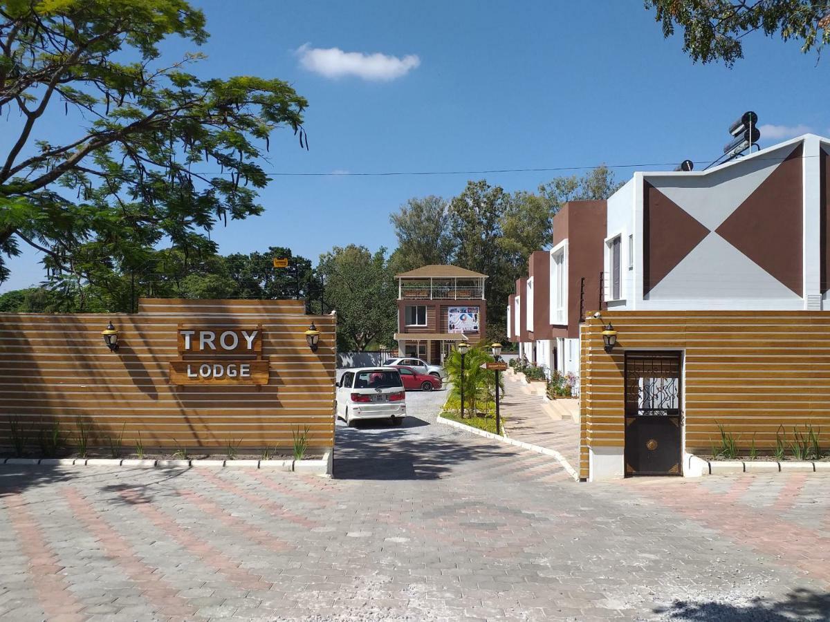 Troy Lodge Lusaka Extérieur photo